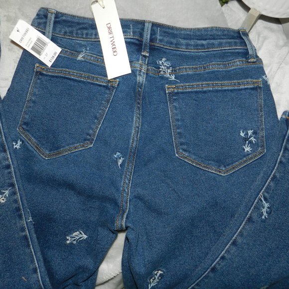 NWT! DRIFTWOOD Wyatt Straight Leg Crop Jeans! - Picture 3 of 16